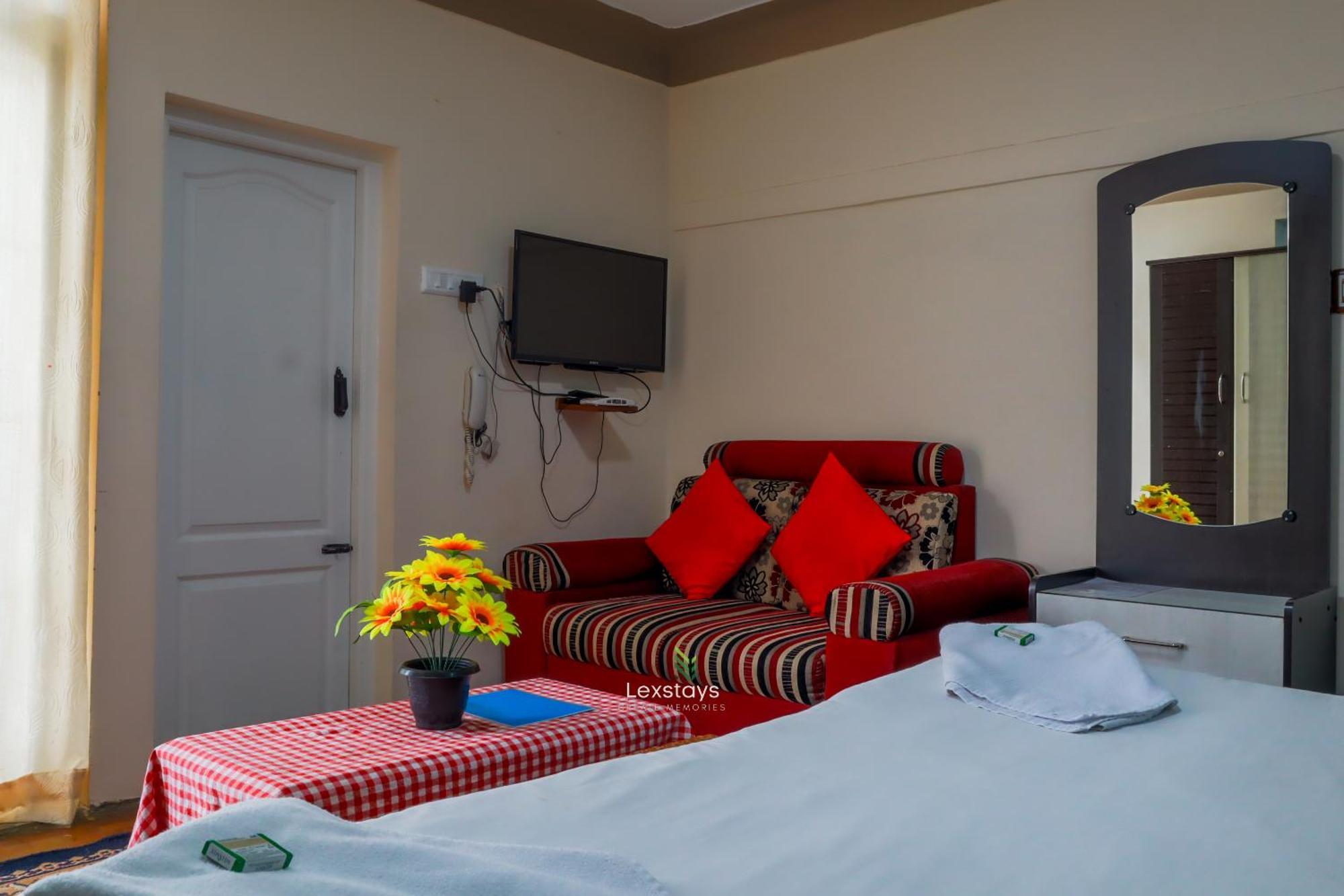 Vijaya Deepa Guest House By Lexstays كونور المظهر الخارجي الصورة