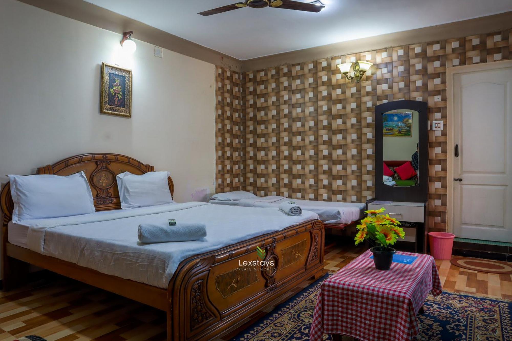 Vijaya Deepa Guest House By Lexstays كونور المظهر الخارجي الصورة